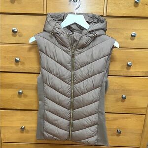 Zara Brown Puffer Vest
